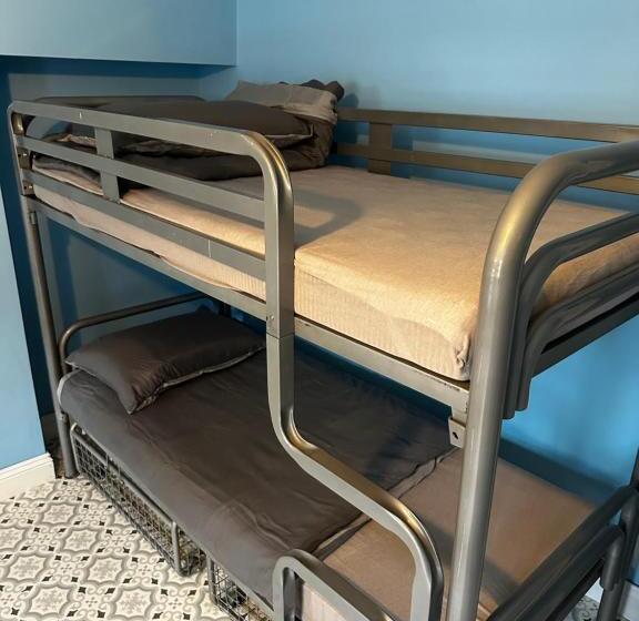 旅馆 Waterford City Erbnb