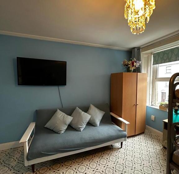 旅馆 Waterford City Erbnb