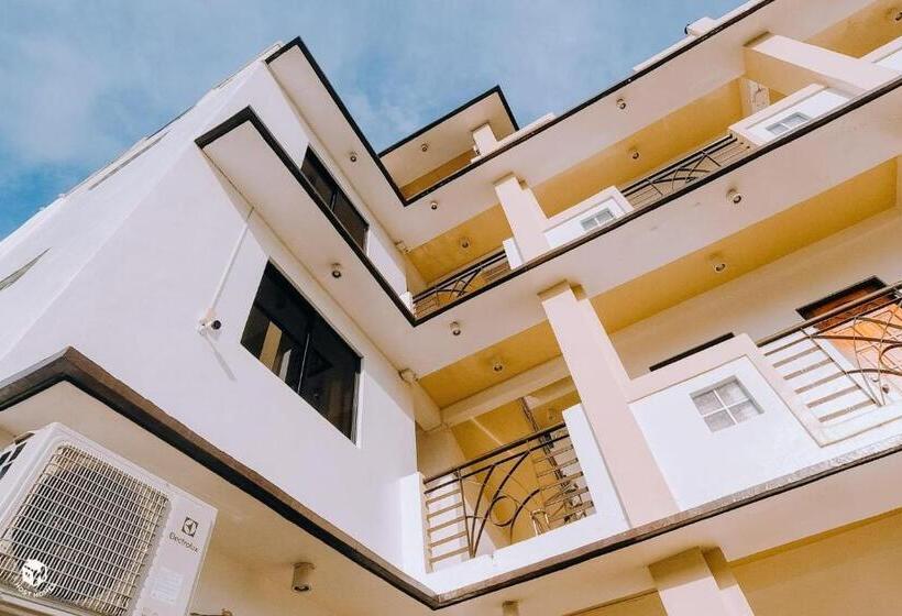 Hostel Bridgeview Residences