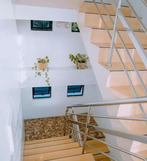 ユースホステル Bridgeview Residences