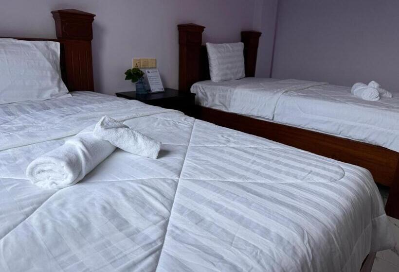 Schronisko Ocean Breeze At Kep