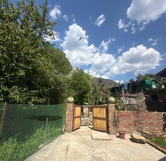 צימר Earth Homes Bir