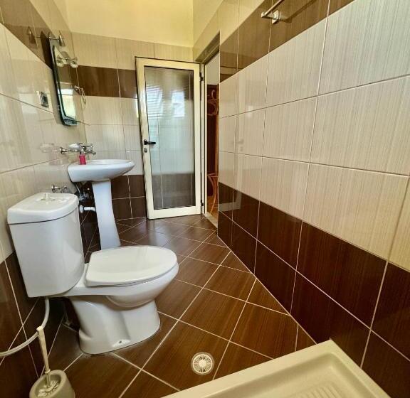 تختخواب و صبحانه Guest House Sofa