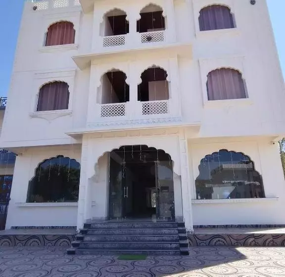 ホテル Bainada Vilas