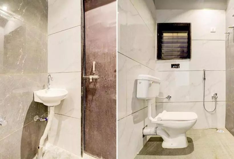 O Yuvraj Hotel Barshi