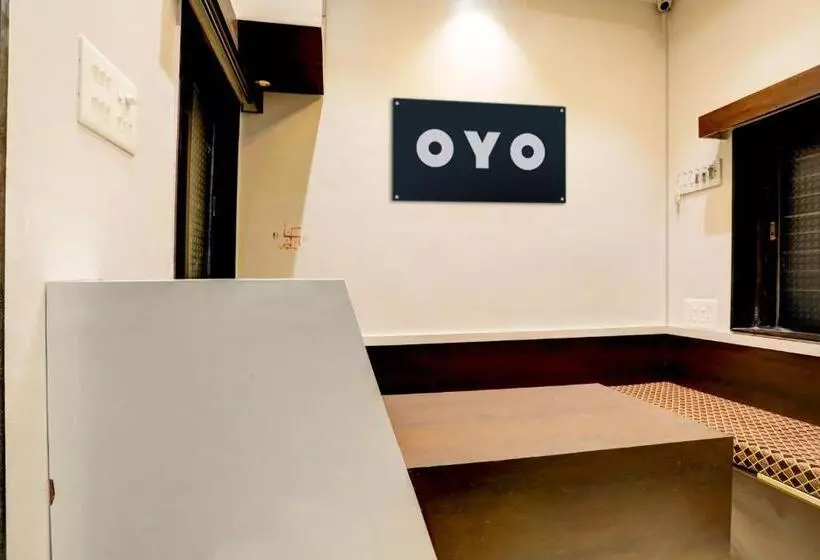 O Yuvraj Hotel Barshi