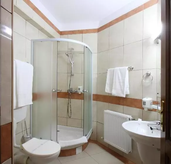 Hotelli Privighetoarea