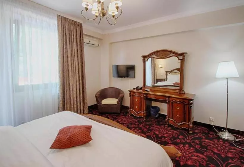 Hotelli Privighetoarea