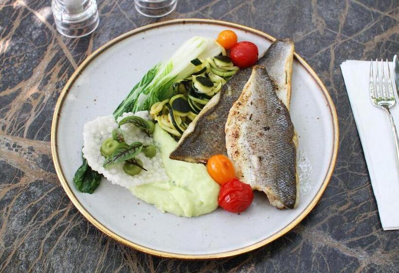 호텔 Privighetoarea