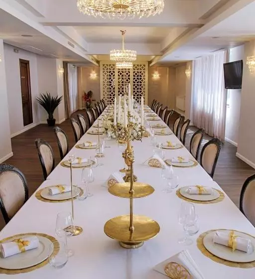 Hotelli Privighetoarea