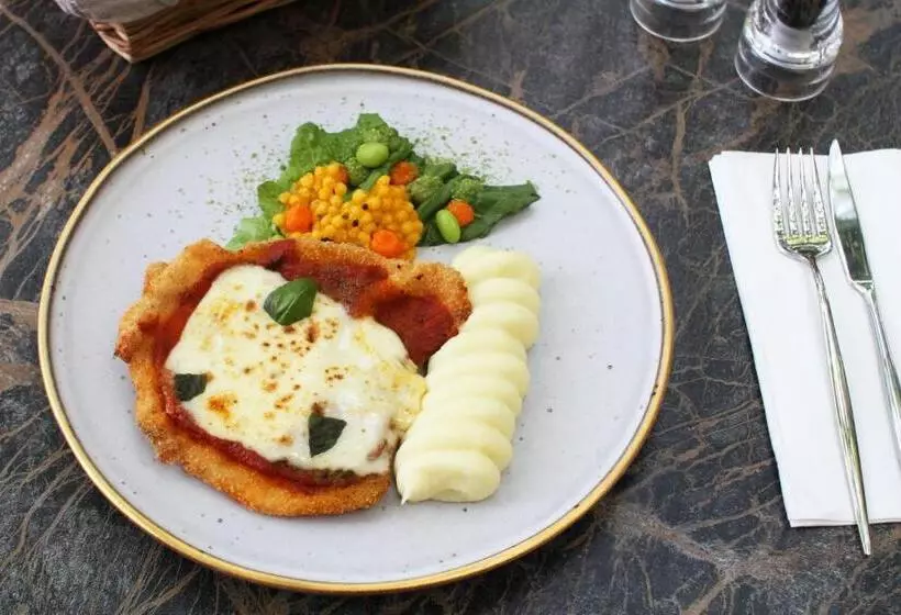 Hotelli Privighetoarea