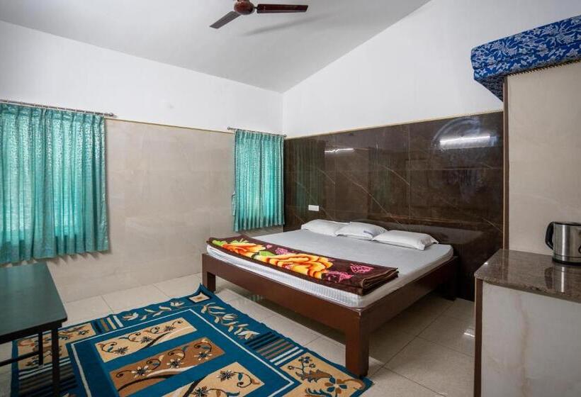 Hotel Raja Garden Hills View