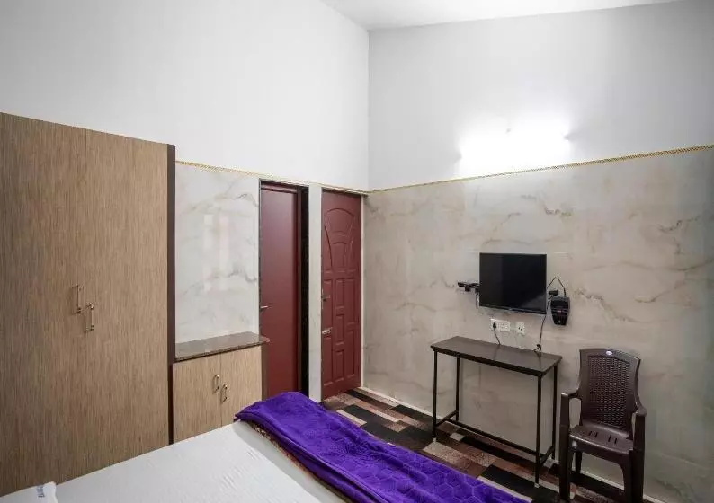 Hotelli Raja Garden Hills View