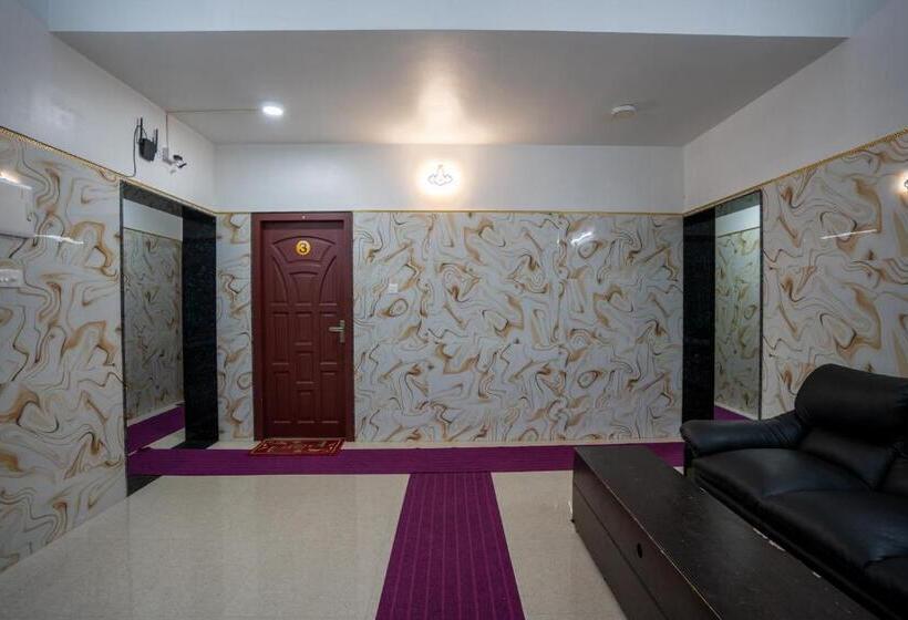 Hotel Raja Garden Hills View