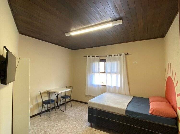 Meraki Hostel E Turismo