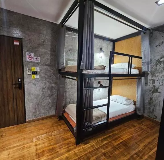 No.10 Hostel  Prachuap Khiri Khan