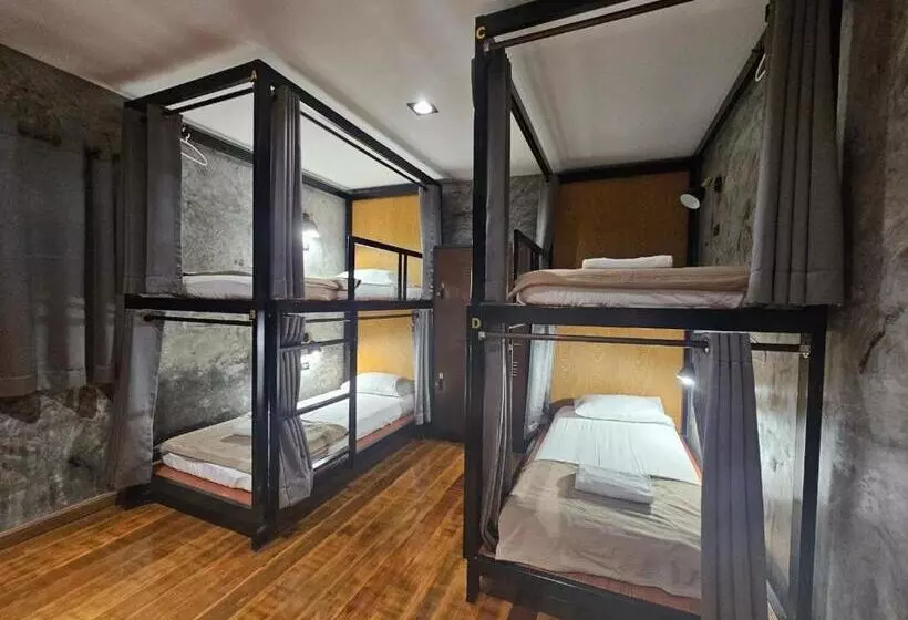 No.10 Hostel  Prachuap Khiri Khan