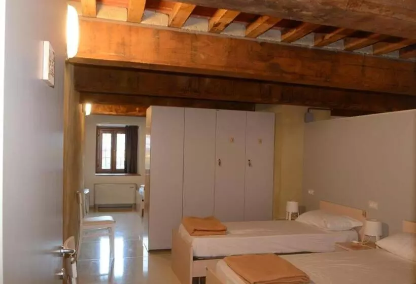 Ostello Cartiera La Buca