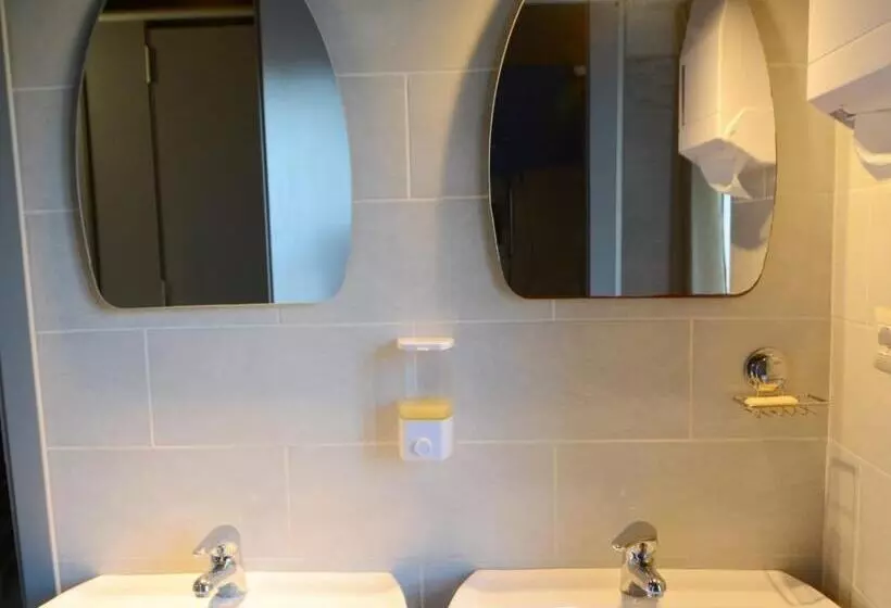 Ostello Cartiera La Buca