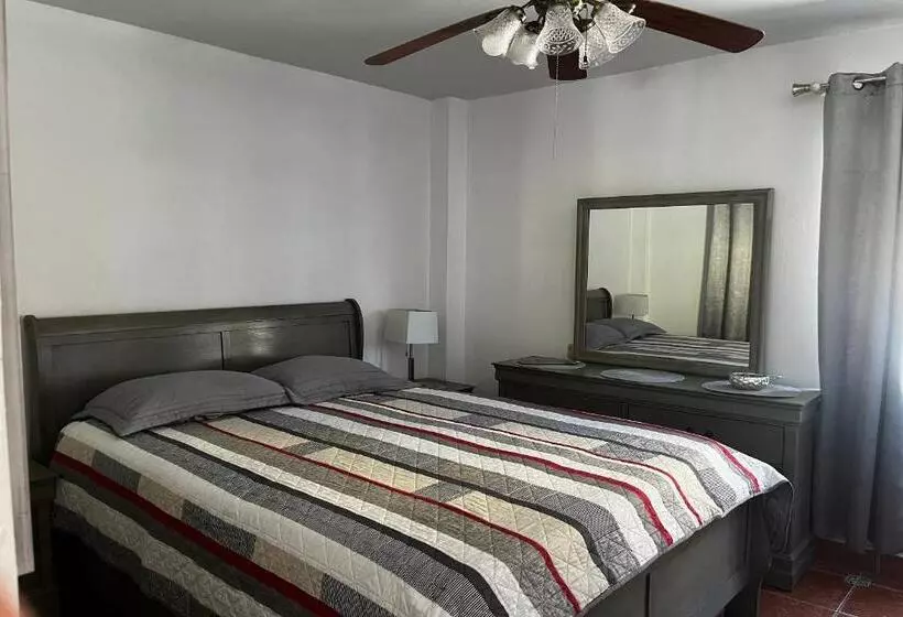 Oyo Hotel Linda