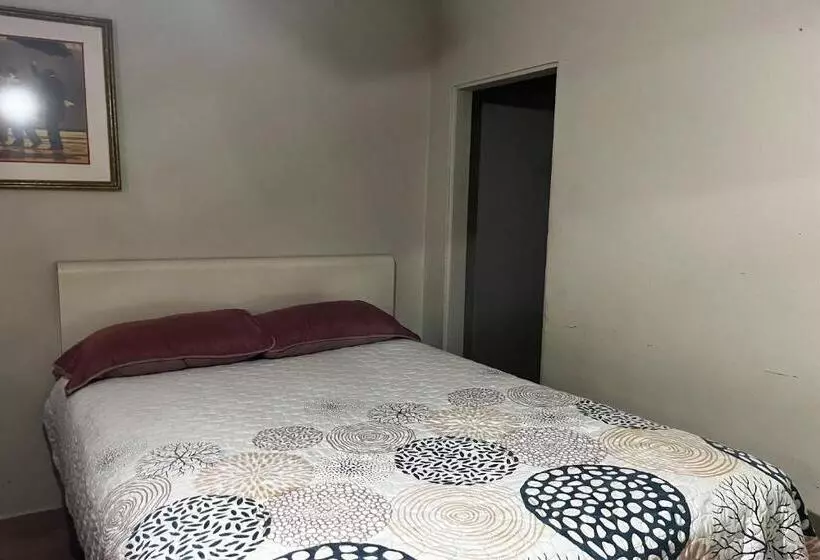 Oyo Hotel Linda