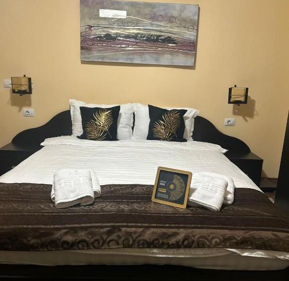 پانسیون Casa Alex Rasnov