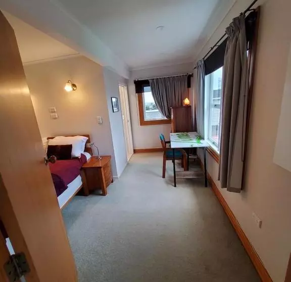 پانسیون Hauraki Corner Guesthouse