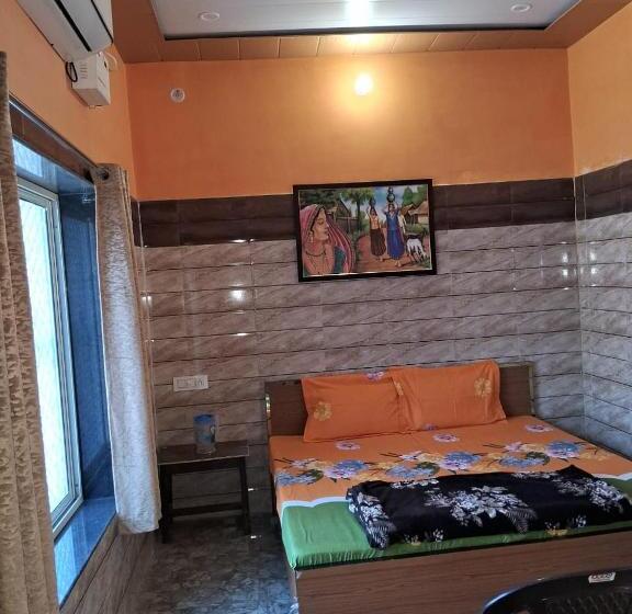 פנסיון Tirupati Bhawan