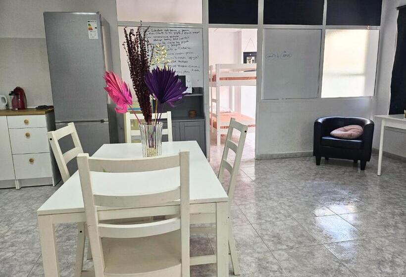 هاستل Corralejo Coliving By Amazzzing Travel