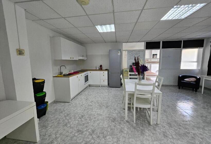 هاستل Corralejo Coliving By Amazzzing Travel