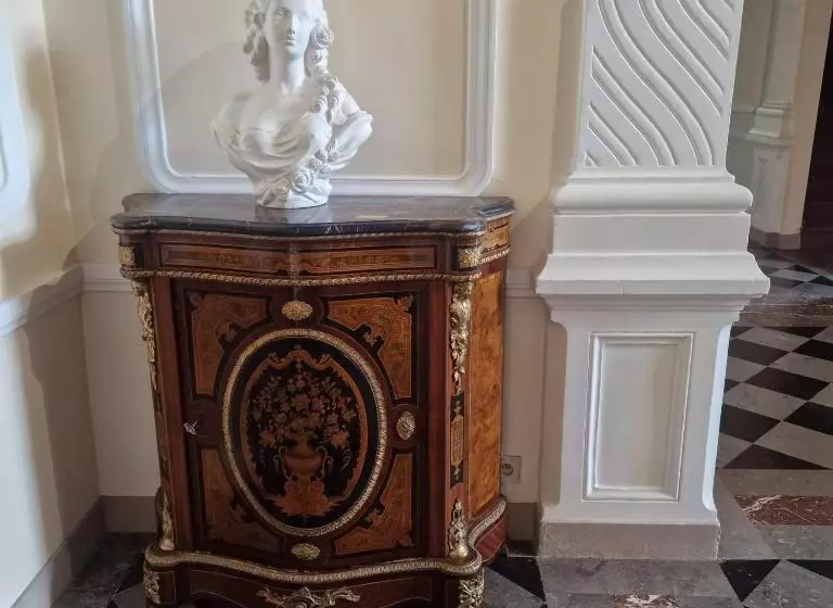 ベッドアンドブレックファースト Château De Laclaireau