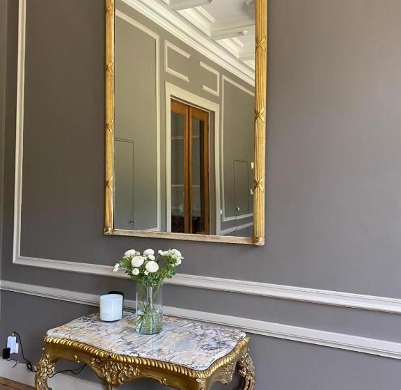 צימר Château De Laclaireau