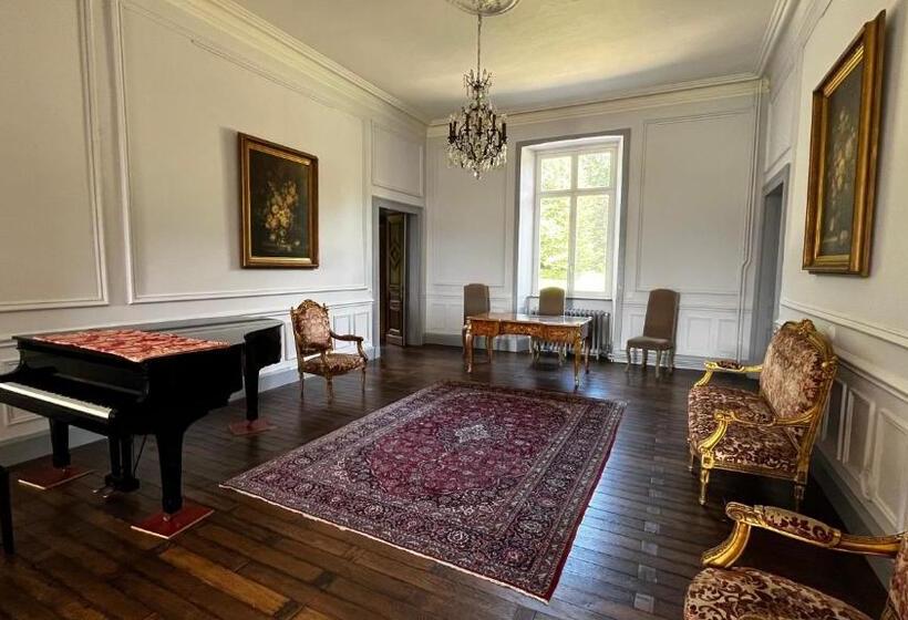 צימר Château De Laclaireau