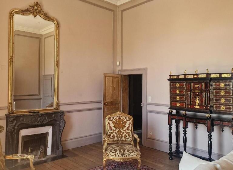 צימר Château De Laclaireau