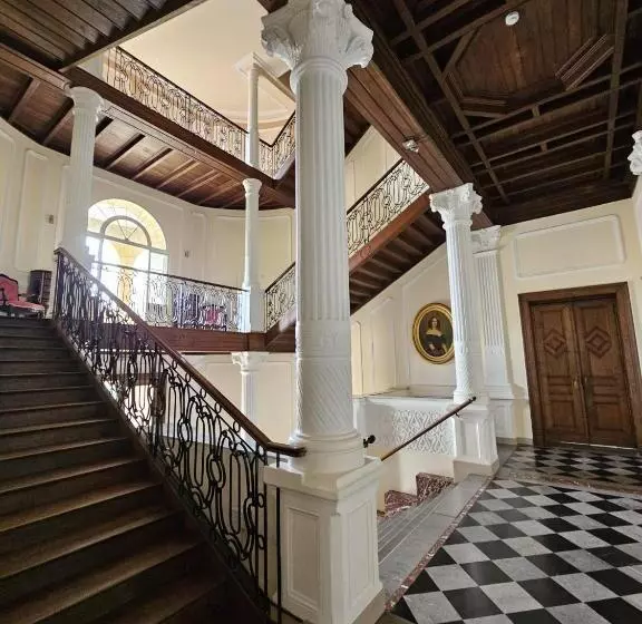 ベッドアンドブレックファースト Château De Laclaireau