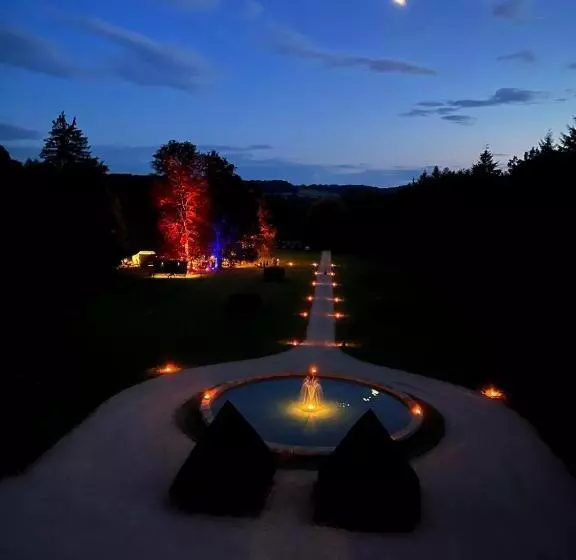 ベッドアンドブレックファースト Château De Laclaireau