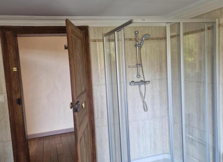 צימר Château De Laclaireau