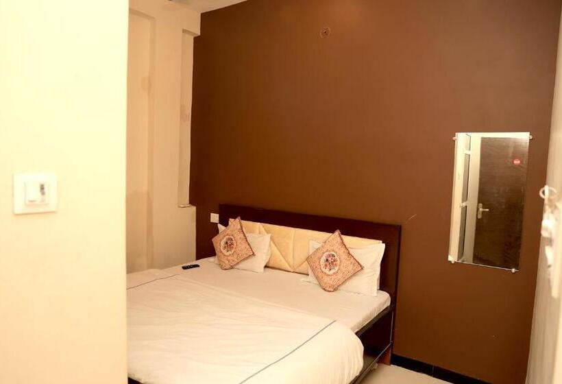 Hotell होटल विनायक पैलेस