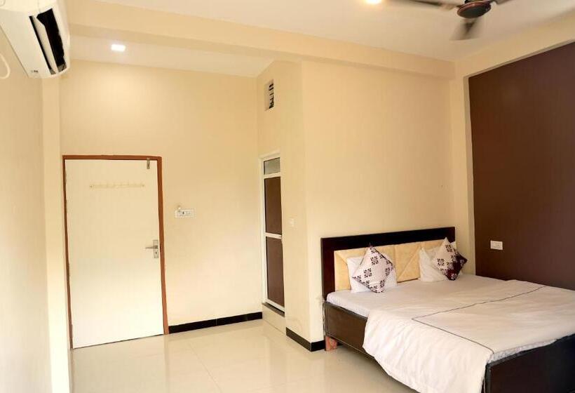 Hotell होटल विनायक पैलेस