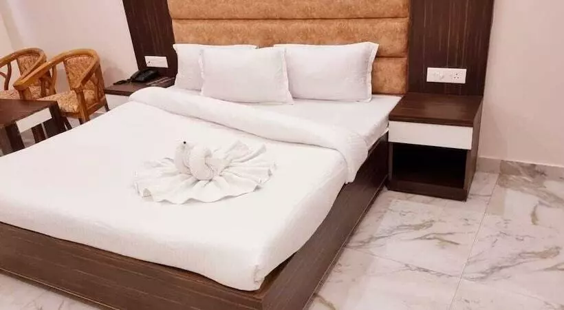 Hotel Daksh