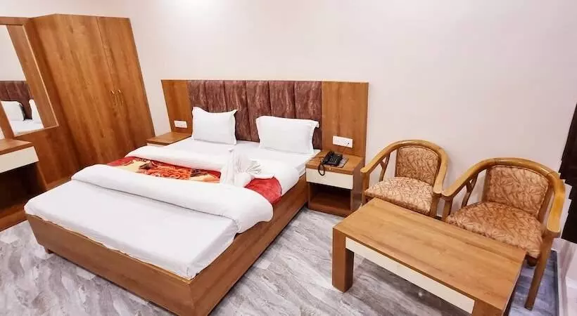 Hotel Daksh