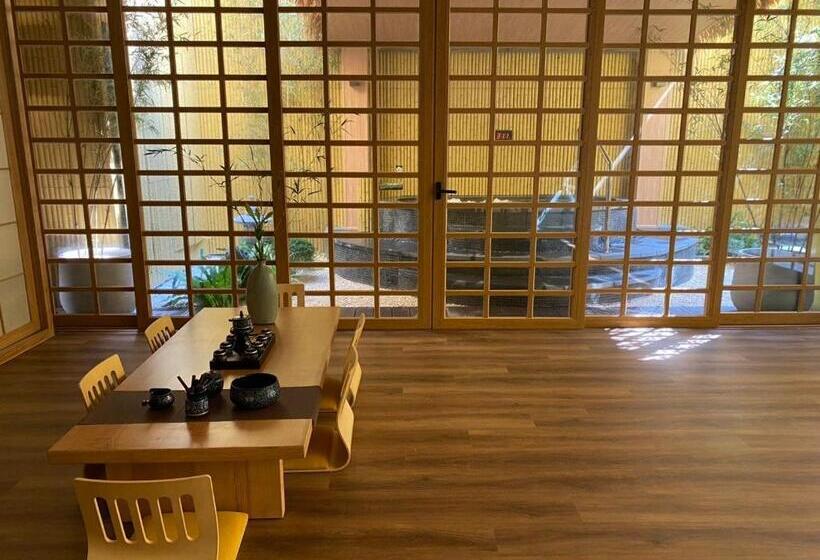 هتل Flamingo Hải Tiến