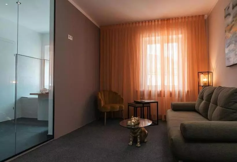 Hotelli Kirchenwirt Stubenberg Kunst