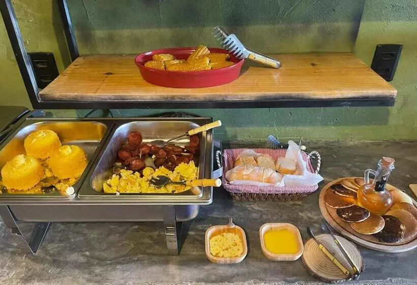 Hotelli Pousada Roliúde Nordestina A 600 Metros Do Centro De Cabaceiras