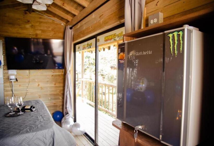 בית מלון כפרי Tierra Escondida Glamping