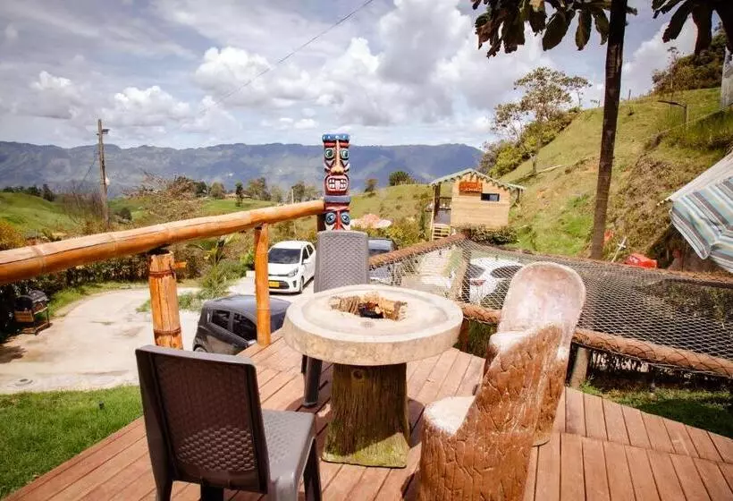 Hotelli Tierra Escondida Glamping