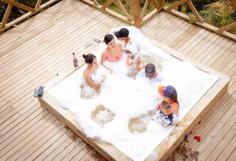 Hotelli Tierra Escondida Glamping