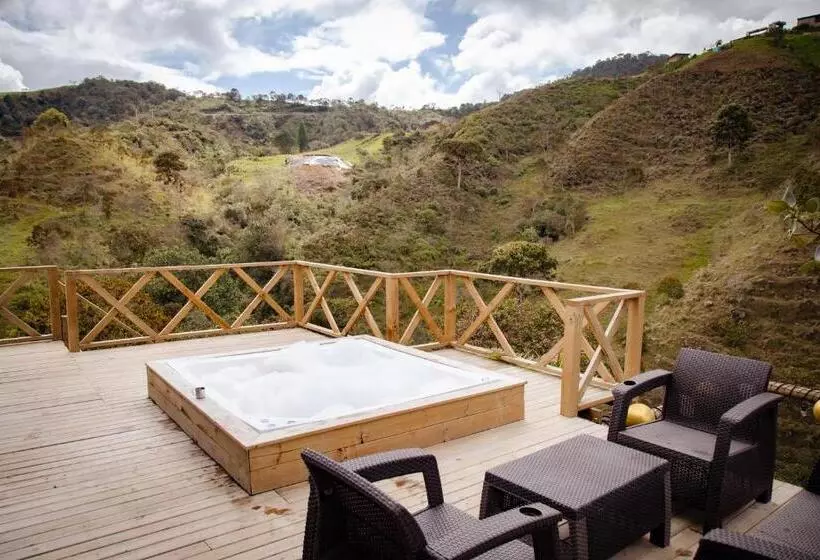 Hotelli Tierra Escondida Glamping