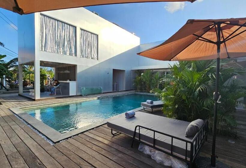 Hotelli Unit Space Village