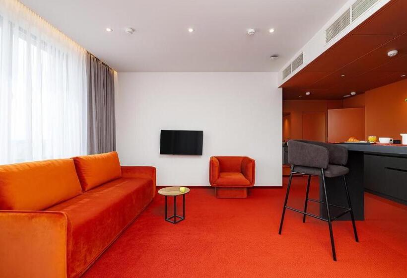 Lev Lifestyle Hotel   Maestro